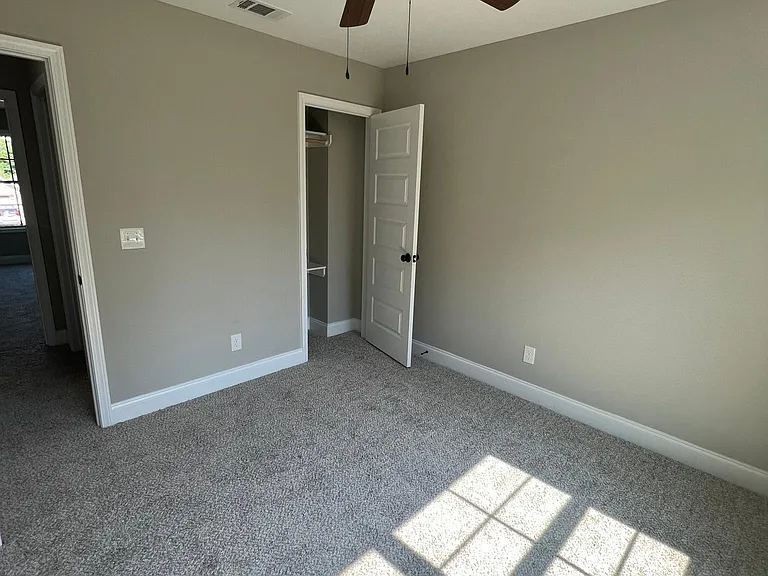 107 Kathryn Pl — Photo 6