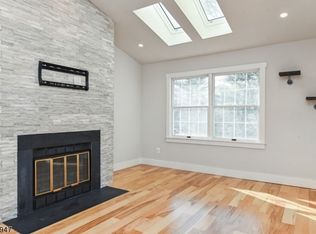 44 Smithfield Ct, Basking Ridge, NJ 07920