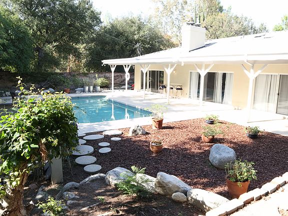 4th image of 19340 Espinosa St