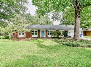 106 Iverson St, Greenville, SC 29615