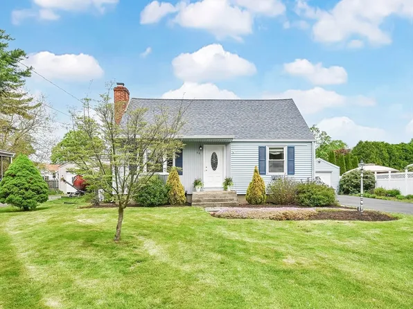 44 Woodward Rd, West Springfield, MA 01089