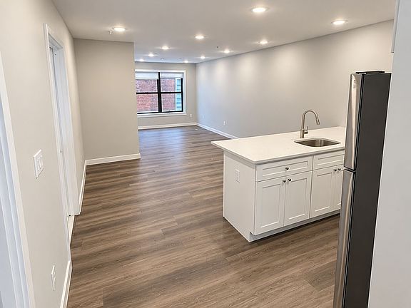 2nd image of 83 Godwin Ave #2