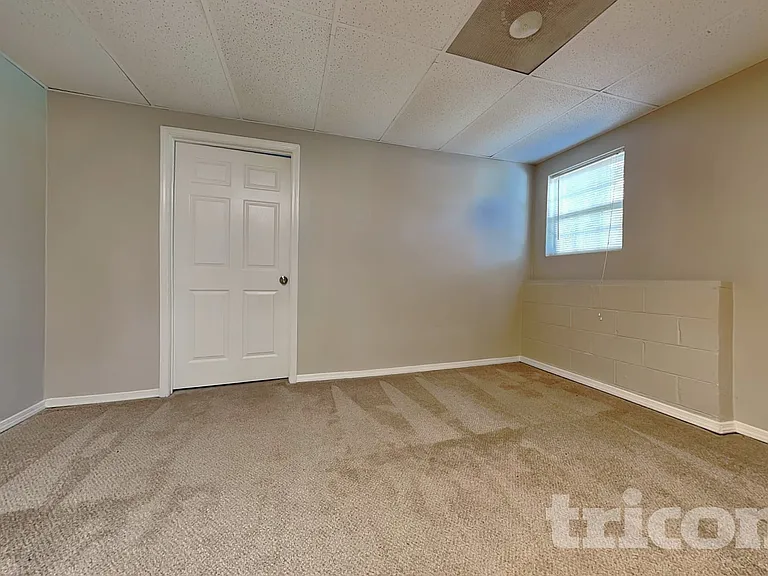 37 Abbotsford Dr — Photo 20