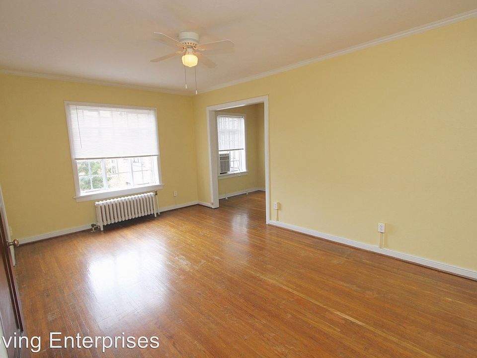 1st image of 580 E Town St APT 106