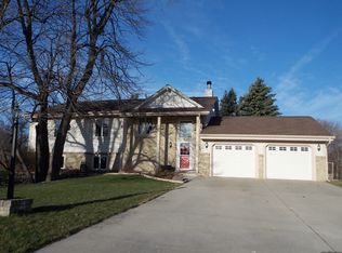 W167N11107 Queens Ct, Germantown, WI 53022