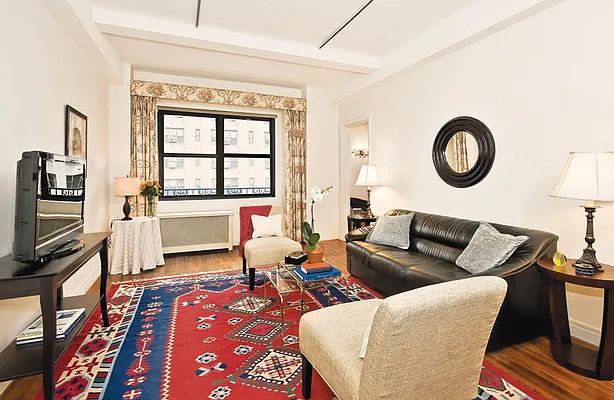 Sold by Stribling | media 10
