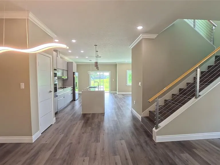 1835 Brentwood Ct — Photo 5