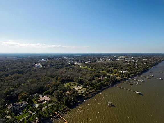4th image of 3861 N Indian River Dr