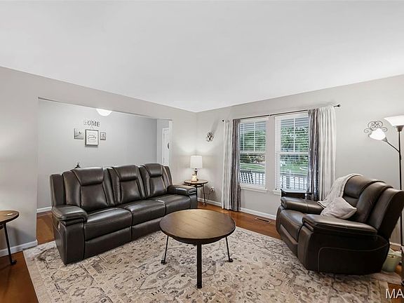 3rd image of 205 Hawksbury Pl