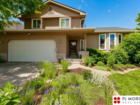 15402 Locust St, Omaha, NE 68116