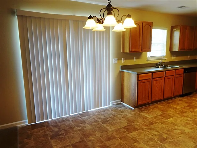123 Mockernut Dr — Photo 3