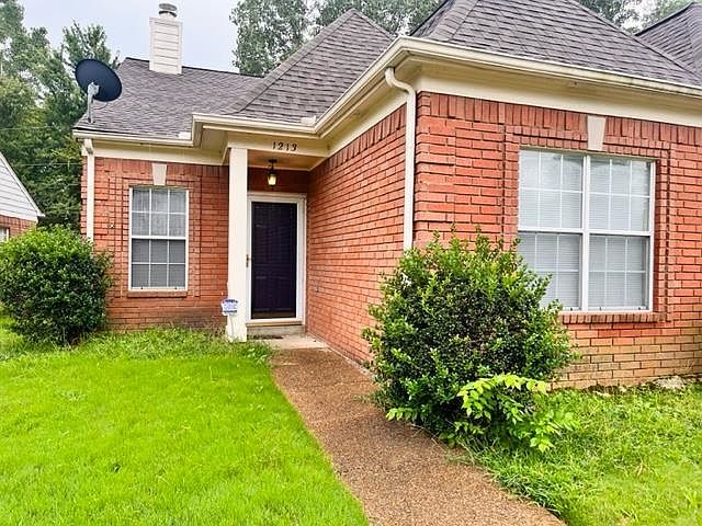 1st image of 1213 Brady Hollow Ln