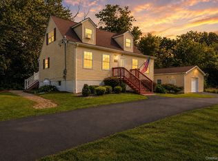 11 Saint Andrews Rd, Walden, NY 12586