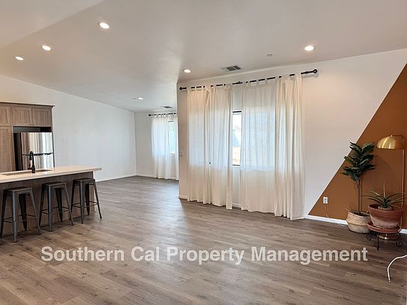 5th image of 58186 Canterbury St