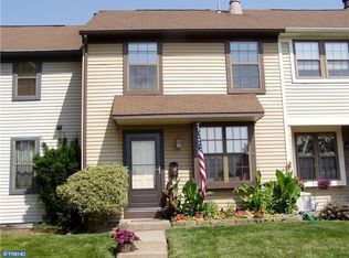 305 Livingston Ct, North Wales, PA 19454