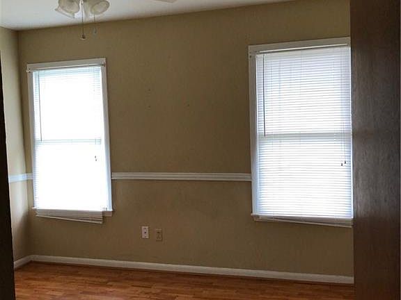 4th image of 117 Holly Dr