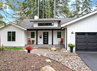 121 E Country Club Dr W, Union, WA