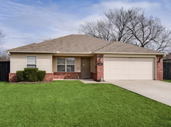 1283 Cander St, Springdale, AR 72764