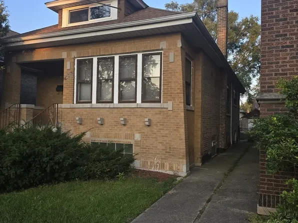 8223 S Merrill Ave, Chicago, IL 60617