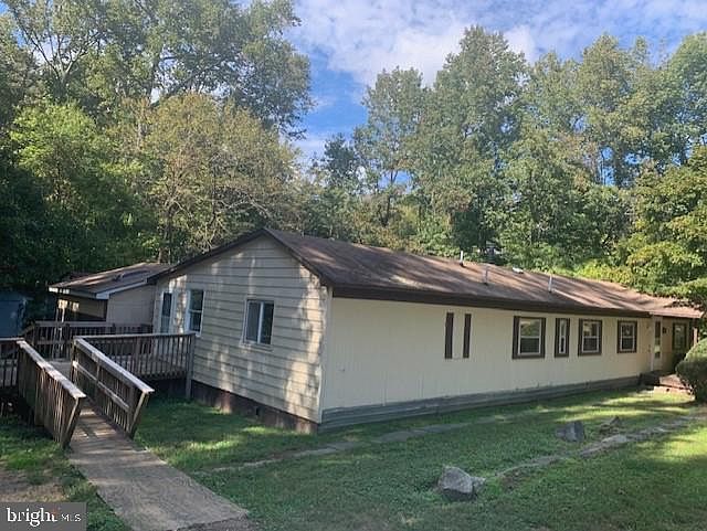 2nd image of 25907 Sandgates Rd