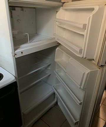 4th image of 2-3000 Denison Ave #2