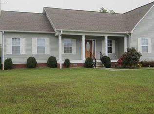 692 Pike Dr, Trenton, GA 30752