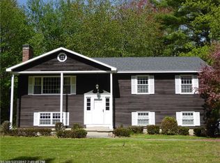 86 Valview Dr, Auburn, ME 04210