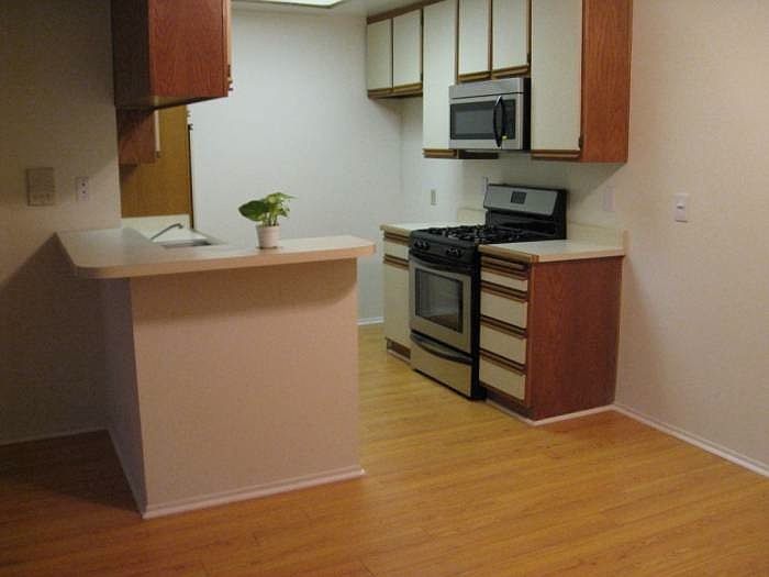 1st image of 10932 Morrison St APT 211