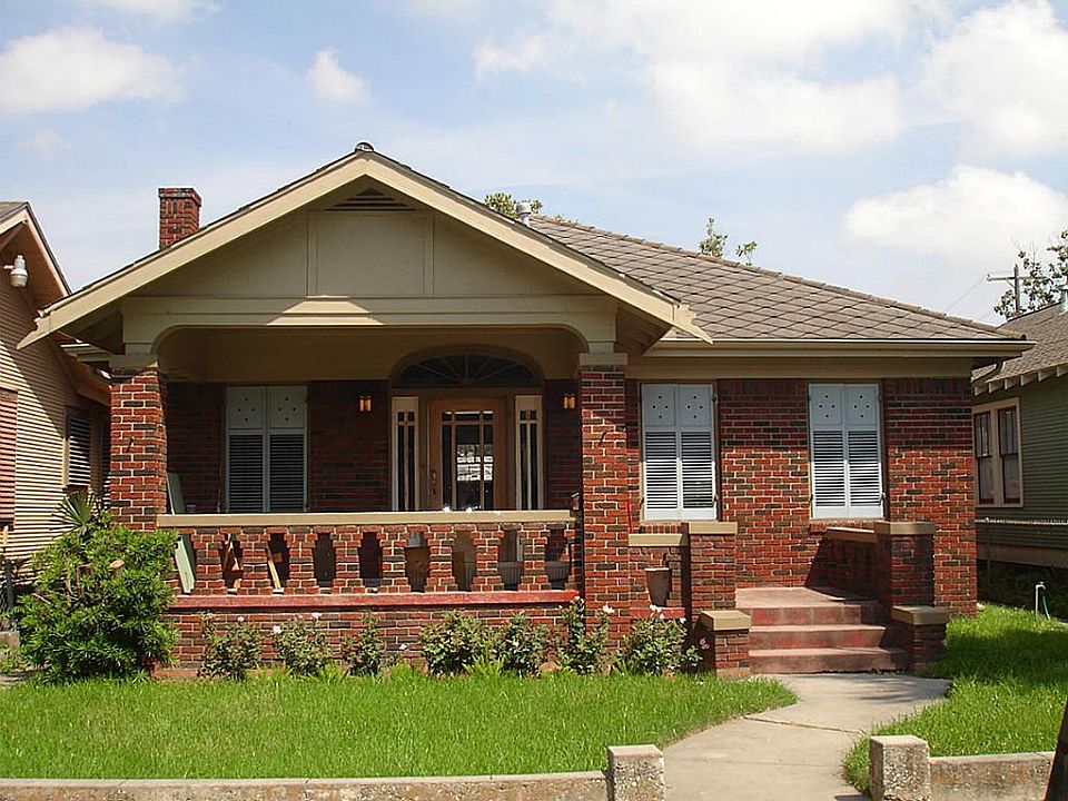1st image of 2802 Avenue N 1/2