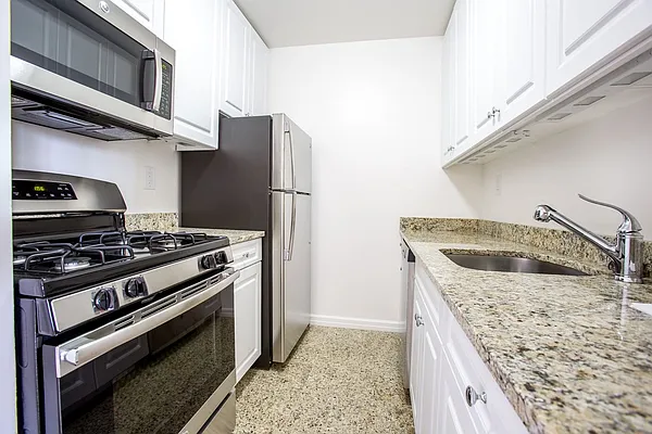 Rented by Jack Resnick & Sons | media 26