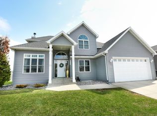 4968 Curran Ct, Grand Forks, ND 58201