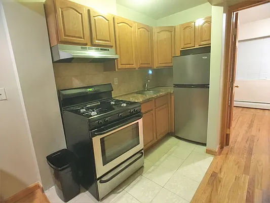 Rented by BuySell Real Estate Inc | media 17