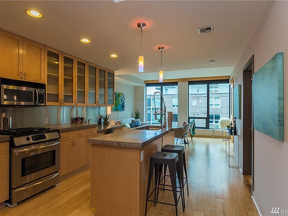 2nd image of 2716 Elliott Ave APT 410