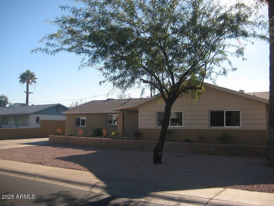 2nd image of 3026 N 42nd Avenue