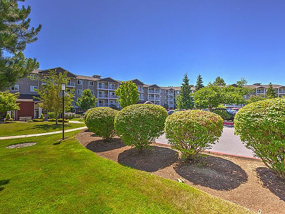 Welcome to Vintage at Everett