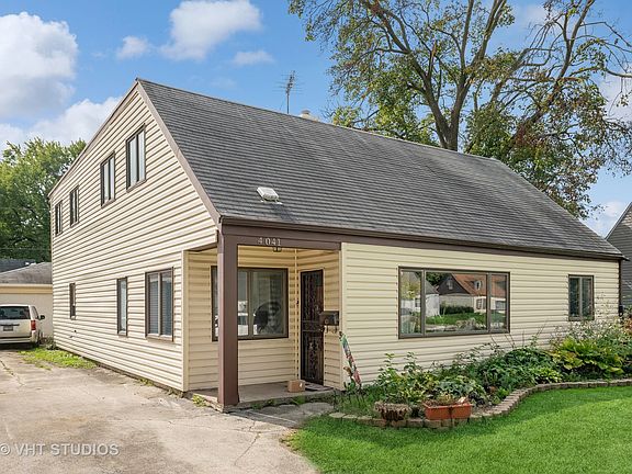2nd image of 4041 W 99th Pl
