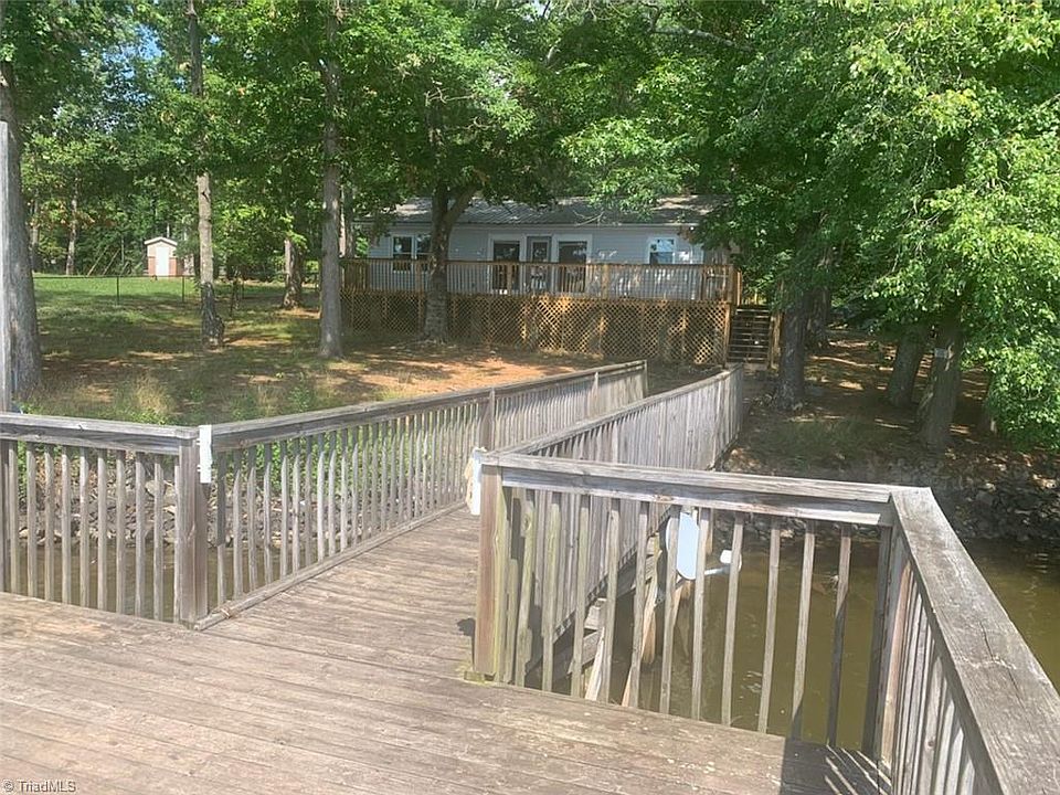 2nd image of 469 Shoreline Dr