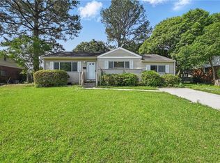 3813 Honeytree Ln, Virginia Beach, VA 23452