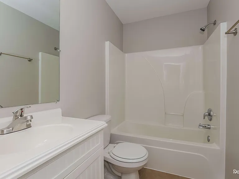 2136 Pine Glen Ct — Photo 10