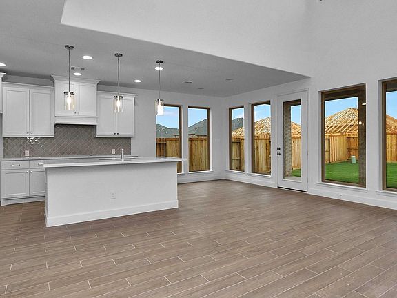 2nd image of 30351 Spragletop View St
