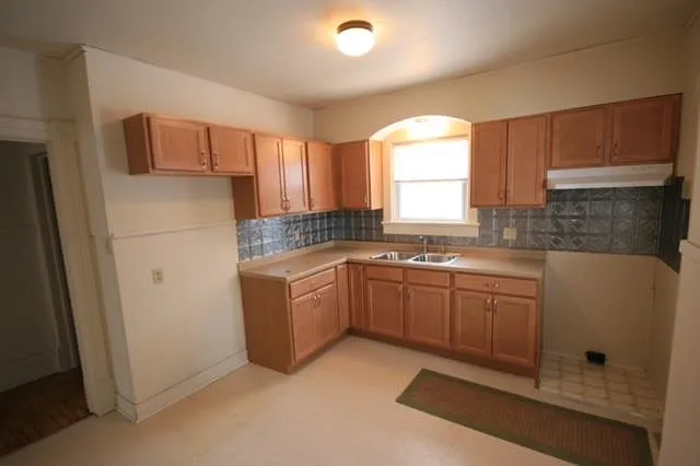 430 E Racine St #LOWR — Photo 3