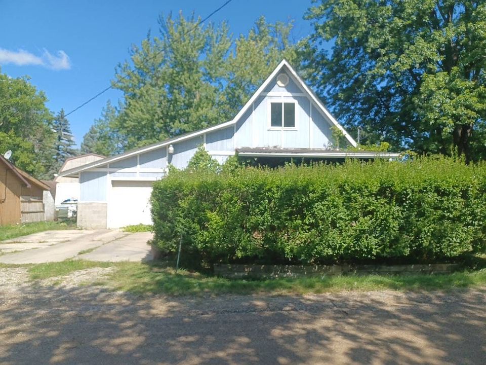 1045 Harriet St, Mount Morris, MI 48458 Zillow