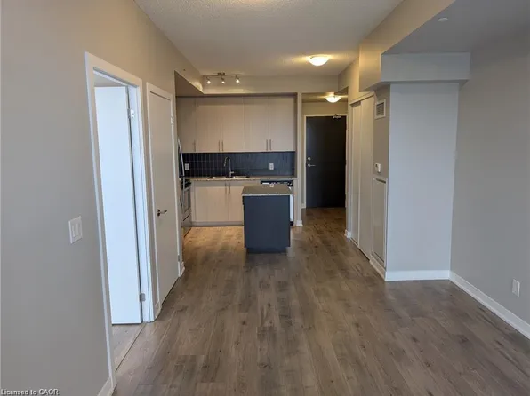 85 Duke Street West St #703, Kitchener, ON N2H 4Y7