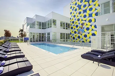 Rented by Metro Loft Management