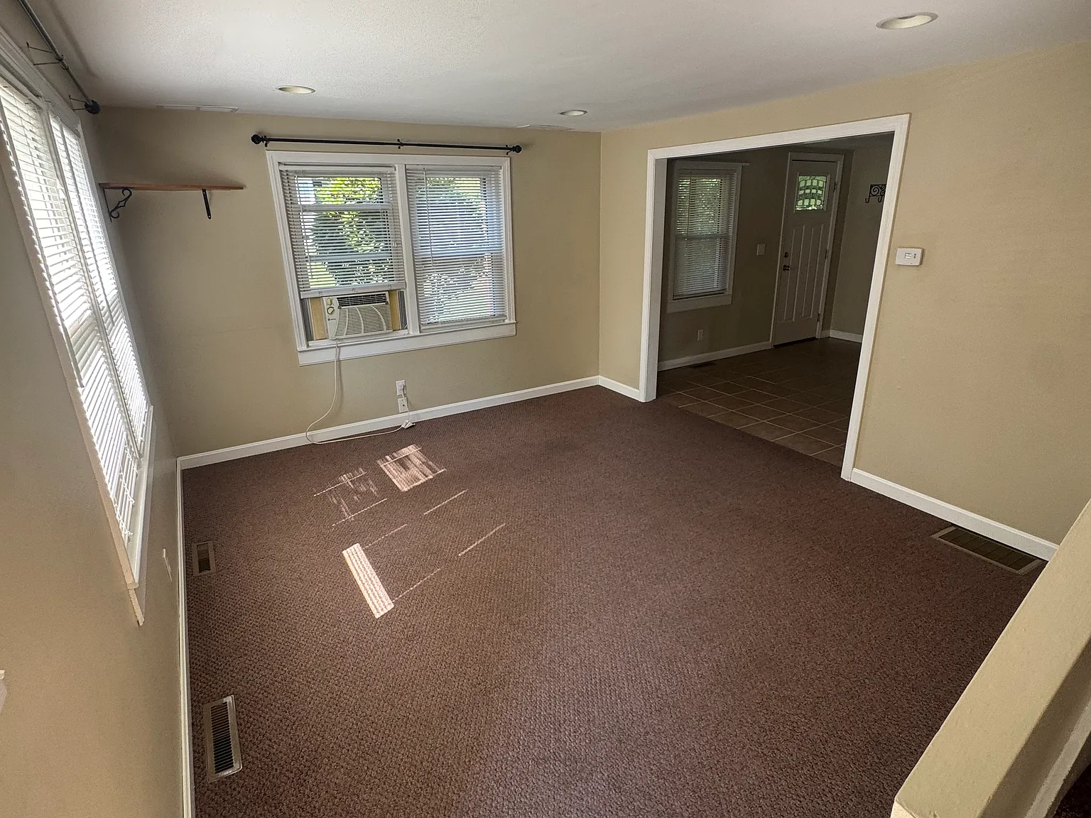 2 bed, $2,000 — Photo 2