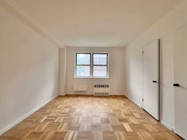 90-59 56th Avenue image 4 of 6