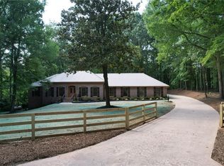 5 Gravitt Dr, Dawsonville, GA 30534