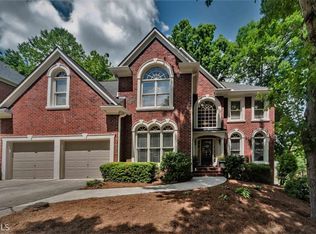 1760 Chattahoochee Run Dr, Suwanee, GA 30024