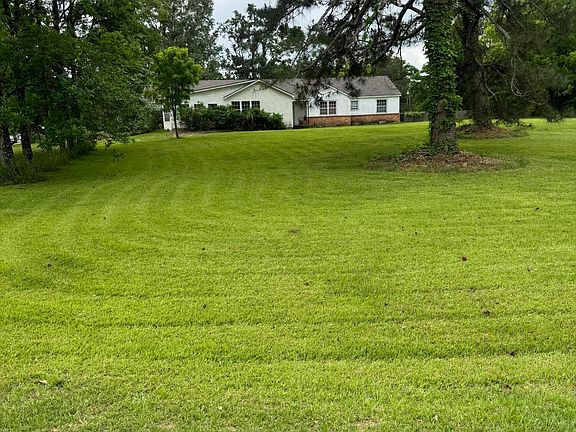 2nd image of 15126 Highway 182 E