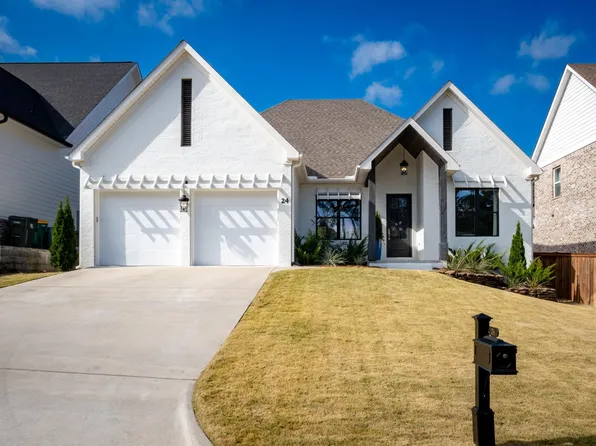 24 Waterside Dr, Little Rock, AR 72223